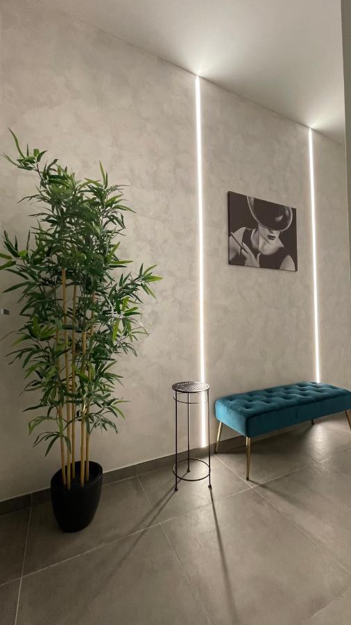 Guest House Kinga Cavour フィレンツェ エクステリア 写真